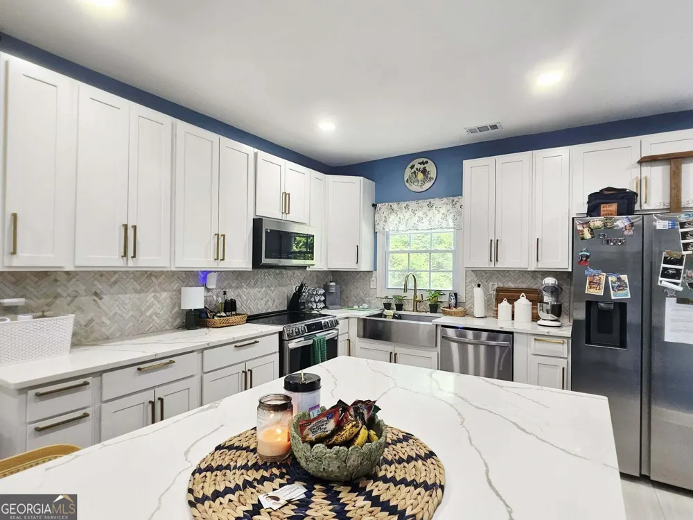 603 Avenue F West Point, GA 31833