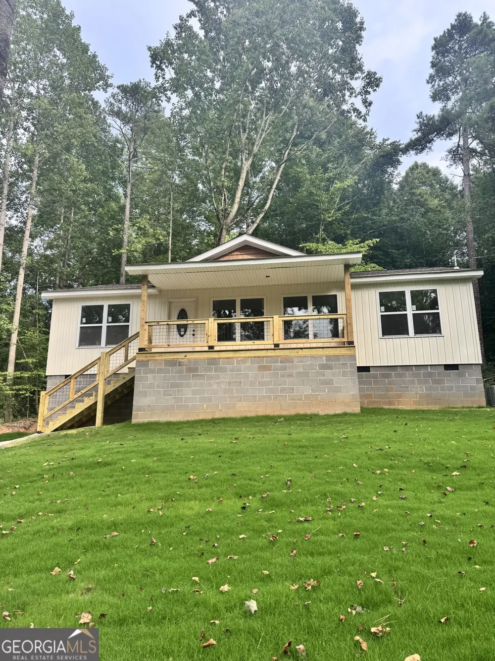 205 Gumlog DR Lavonia, GA 30553