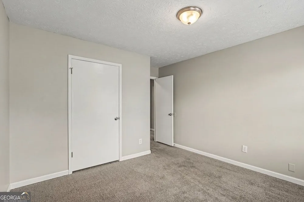 125 Beacon DR Fayetteville, GA 30215