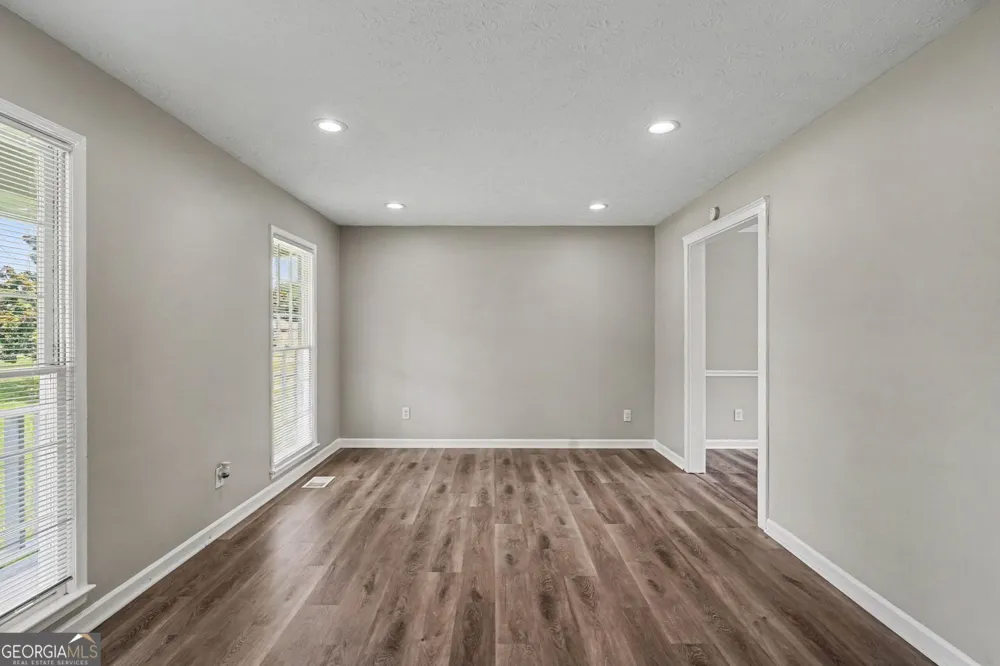 125 Beacon DR Fayetteville, GA 30215