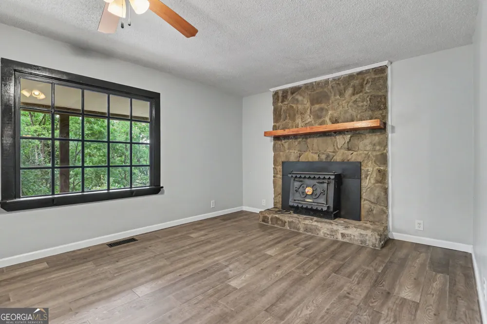 1172 Yorkhouse RD Rabun Gap, GA 30568