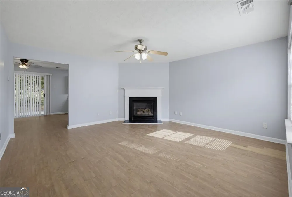 137 Spring Walk WAY Lawrenceville, GA 30046