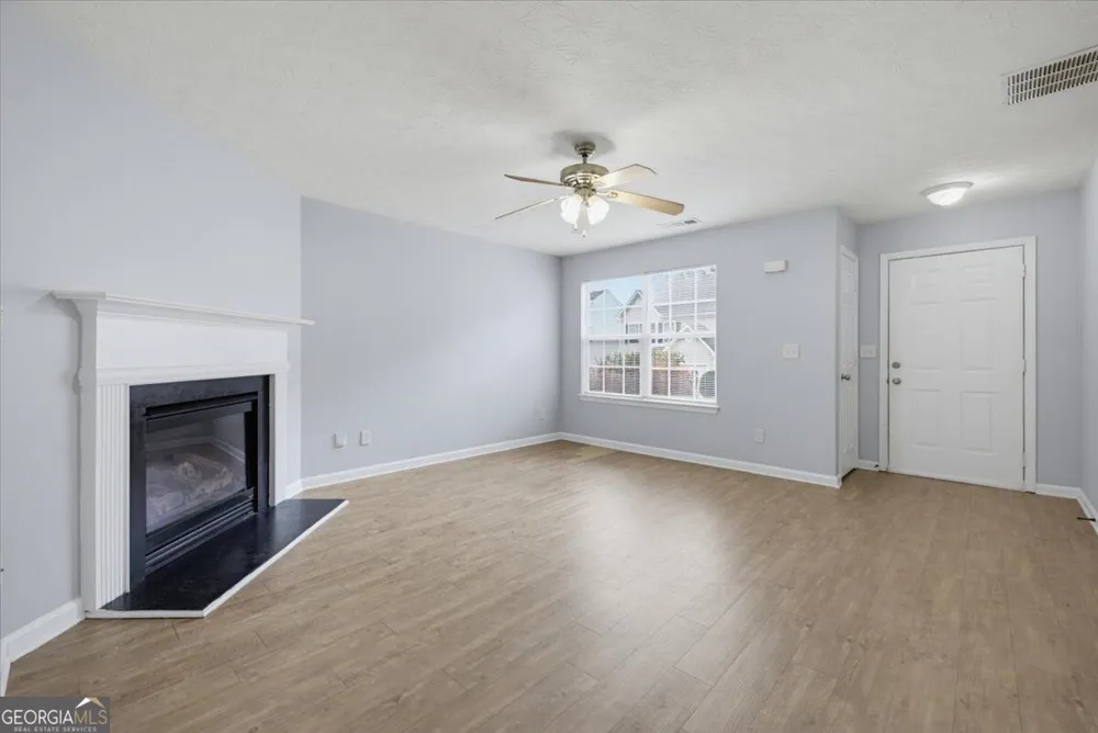 137 Spring Walk WAY Lawrenceville, GA 30046