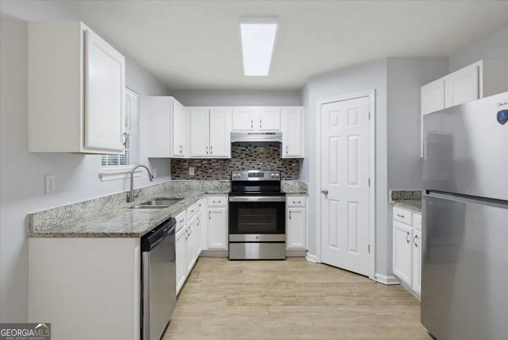137 Spring Walk WAY Lawrenceville, GA 30046