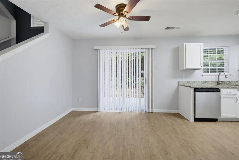 137 Spring Walk WAY Lawrenceville, GA 30046