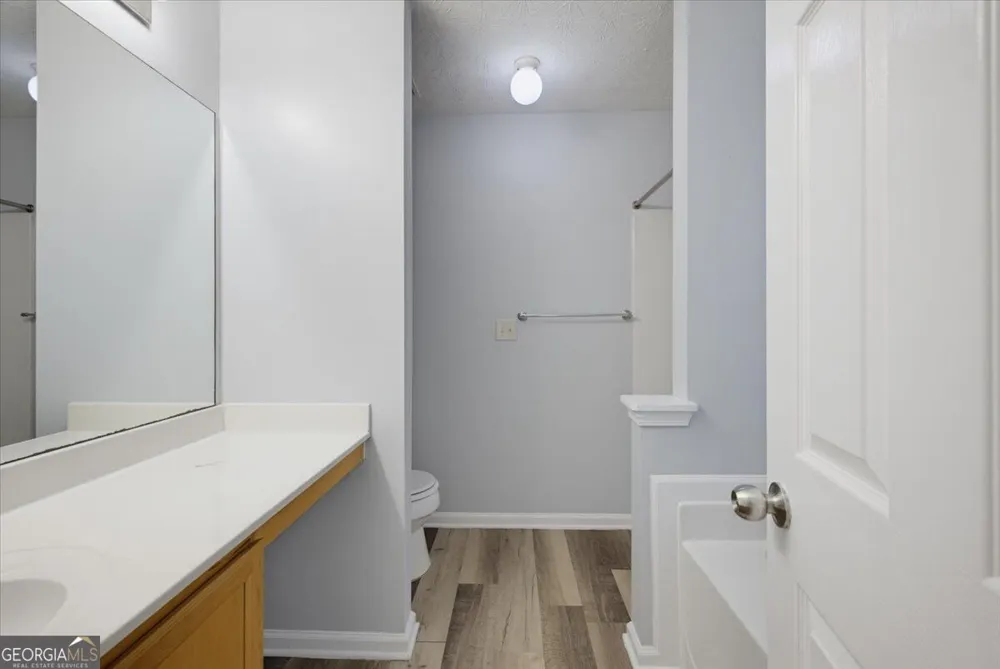 137 Spring Walk WAY Lawrenceville, GA 30046