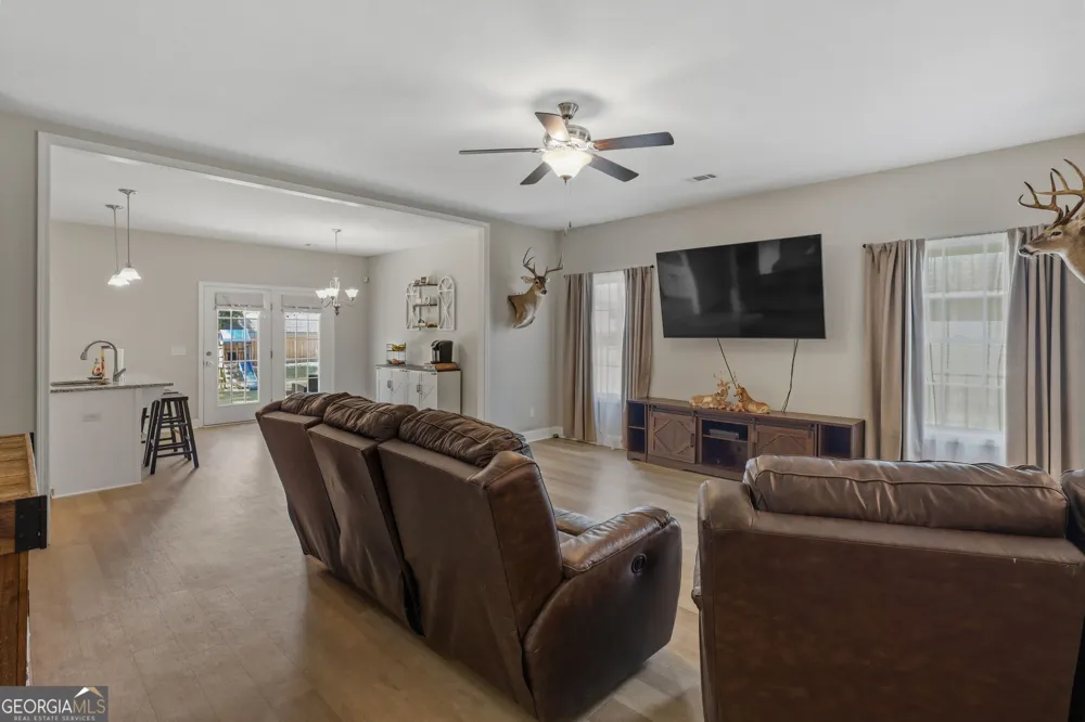 342 Tallulah BND Ellabell, GA 31308