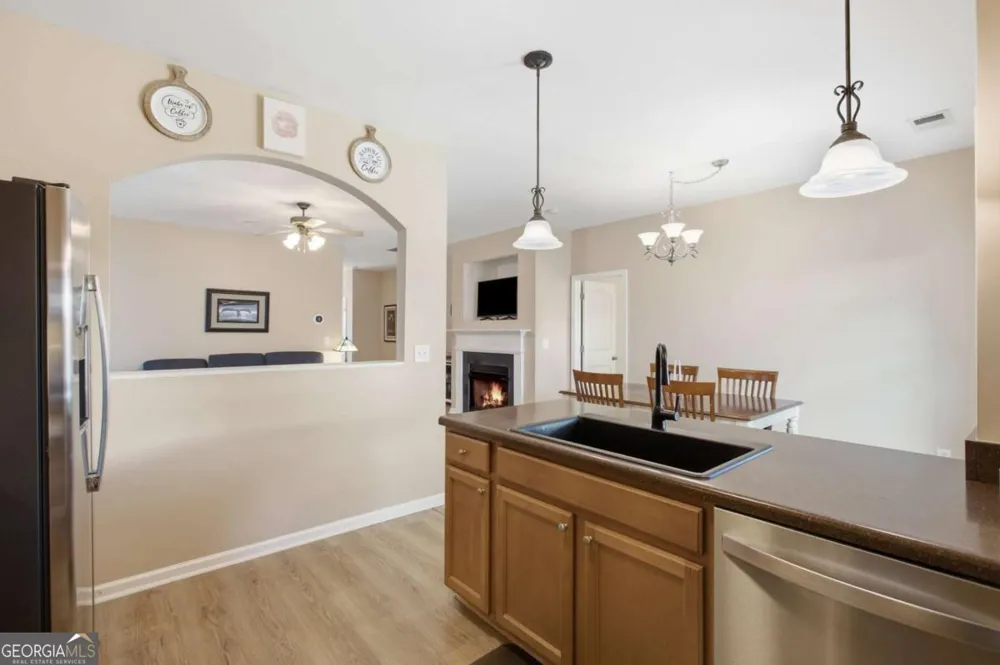 32 Samuel WAY NW Cartersville, GA 30121