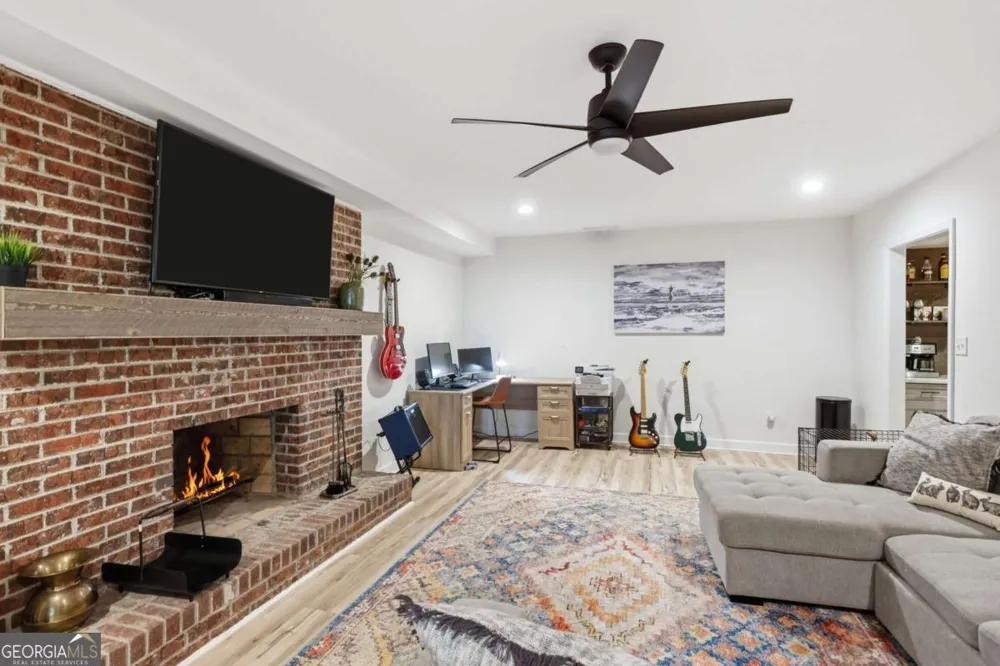 713 N Saint Marys LN NW Marietta, GA 30064
