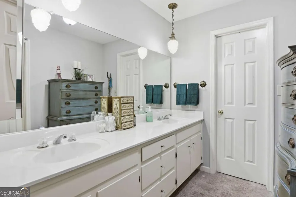 713 N Saint Marys LN NW Marietta, GA 30064