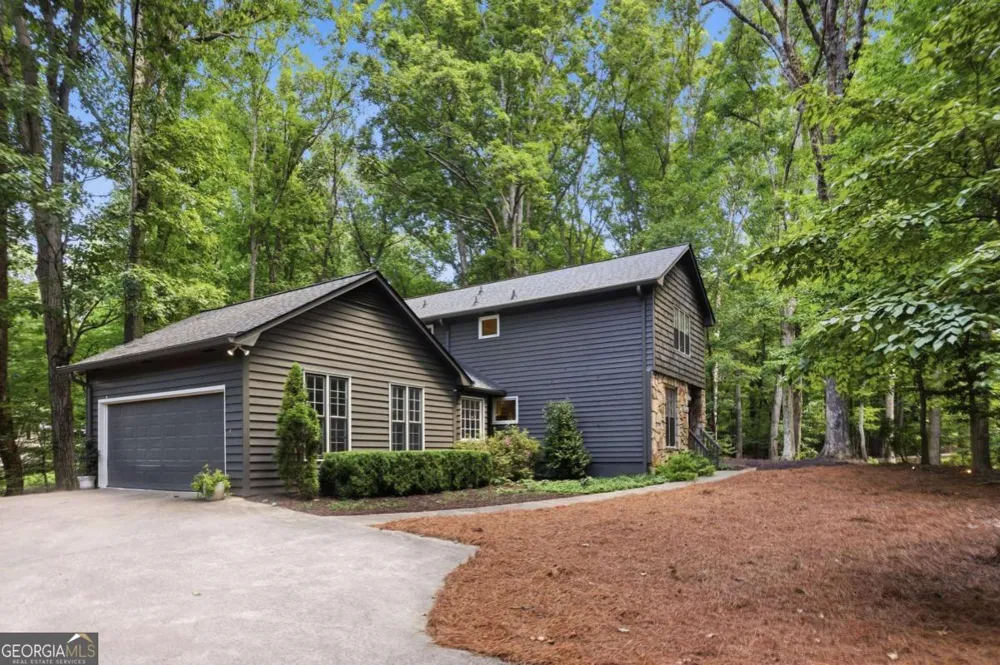 713 N Saint Marys LN NW Marietta, GA 30064