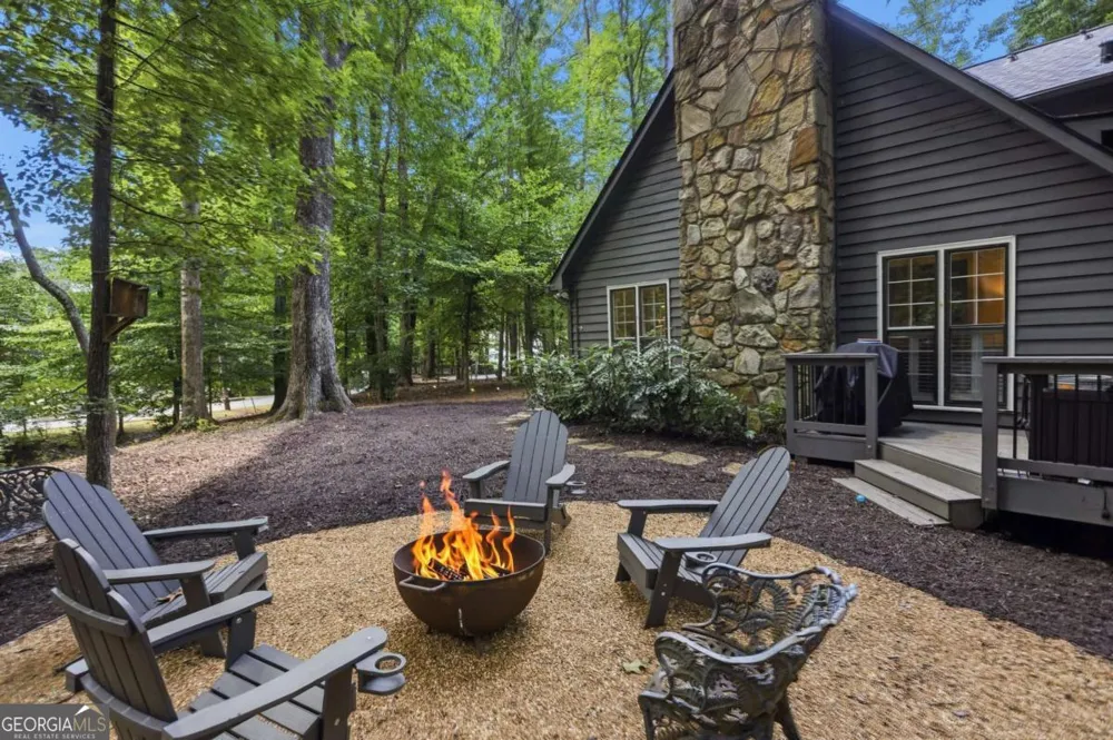 713 N Saint Marys LN NW Marietta, GA 30064