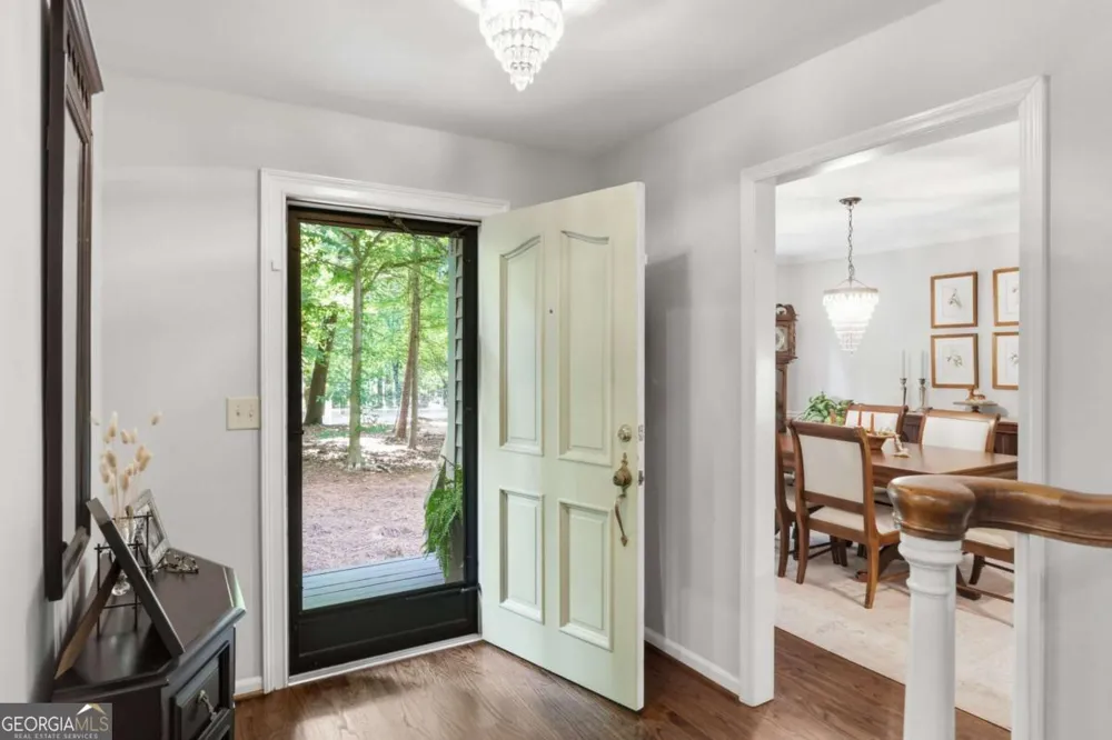 713 N Saint Marys LN NW Marietta, GA 30064