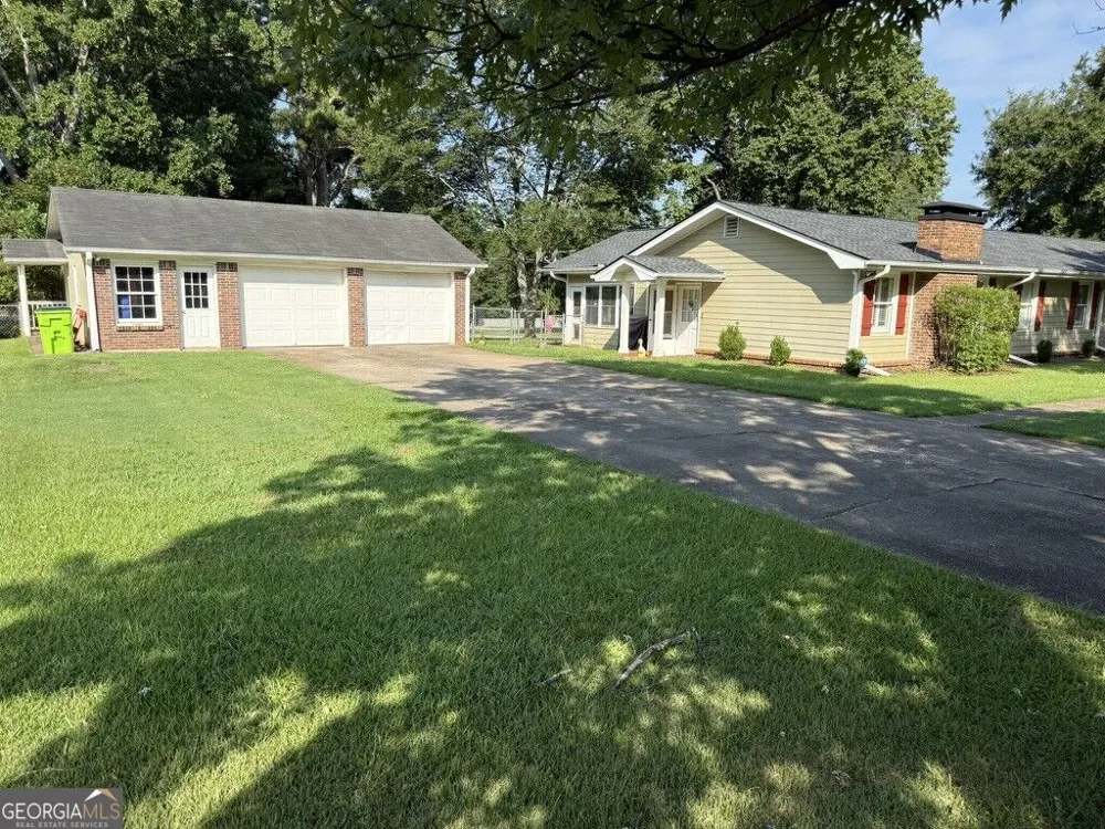81 Crowell RD SE Conyers, GA 30094
