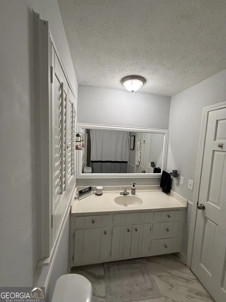 81 Crowell RD SE Conyers, GA 30094
