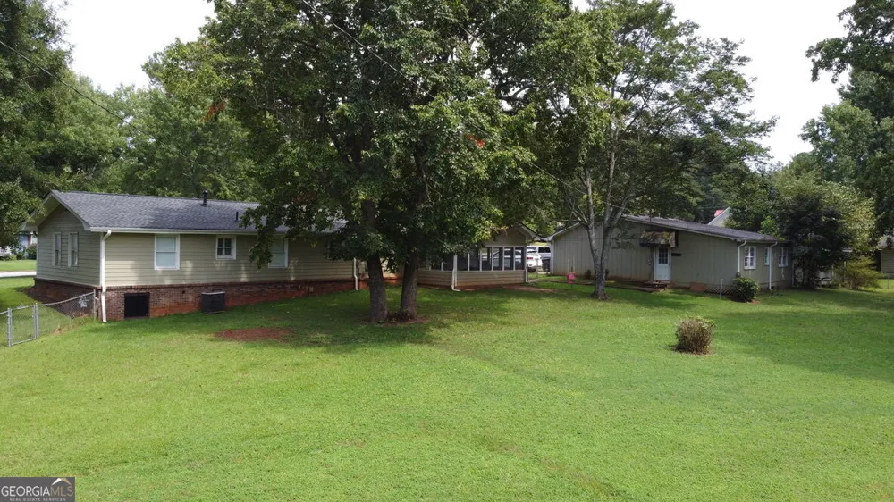 81 Crowell RD SE Conyers, GA 30094