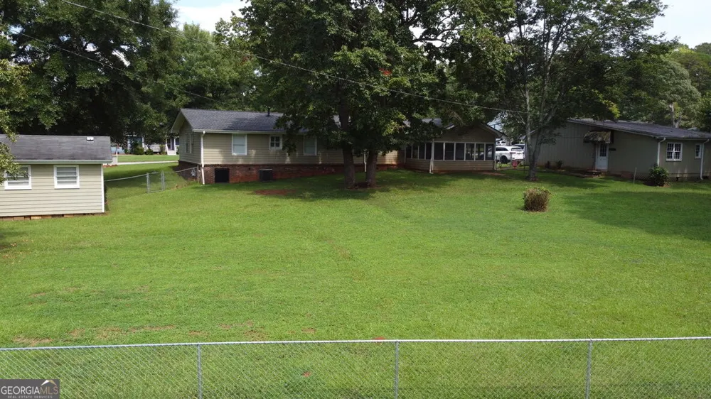 81 Crowell RD SE Conyers, GA 30094