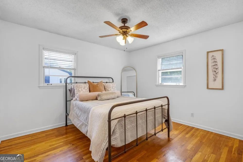 2544 W Laurel Ridge DR Decatur, GA 30033
