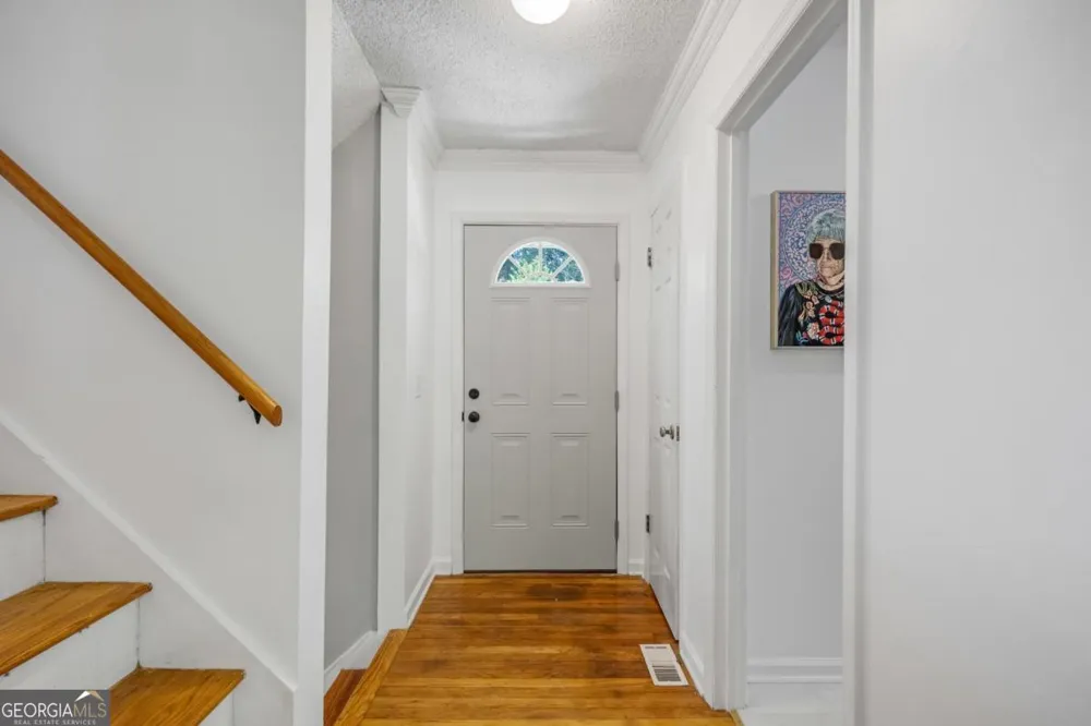 2544 W Laurel Ridge DR Decatur, GA 30033