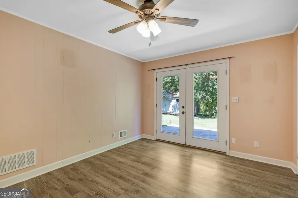 2544 W Laurel Ridge DR Decatur, GA 30033