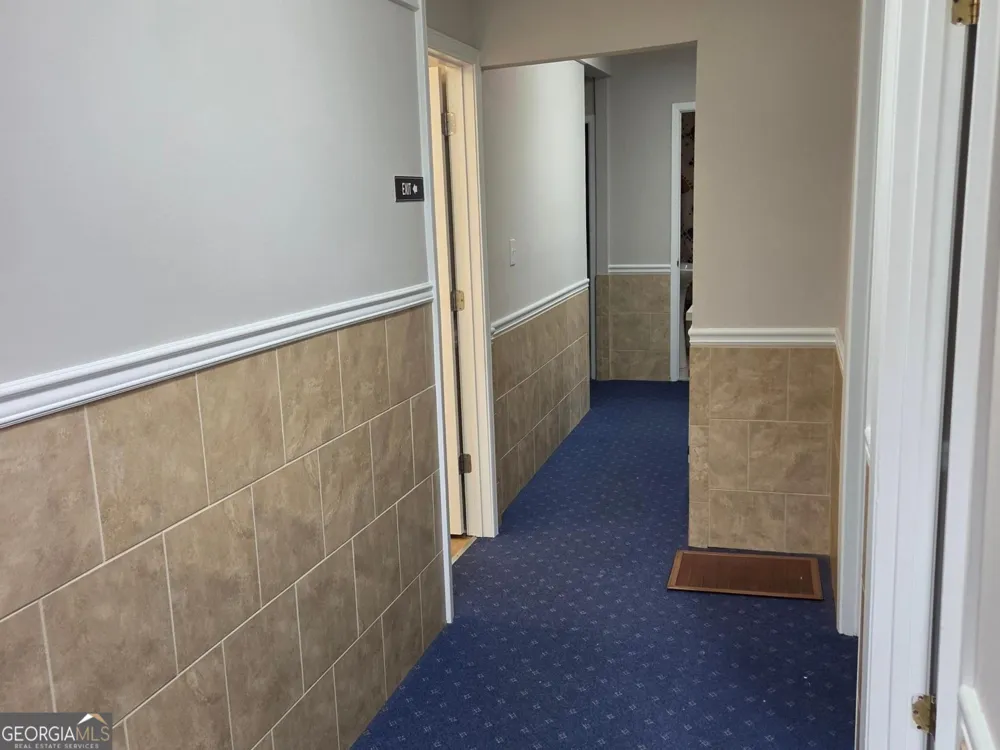 293 N Broad ST Winder, GA 30680