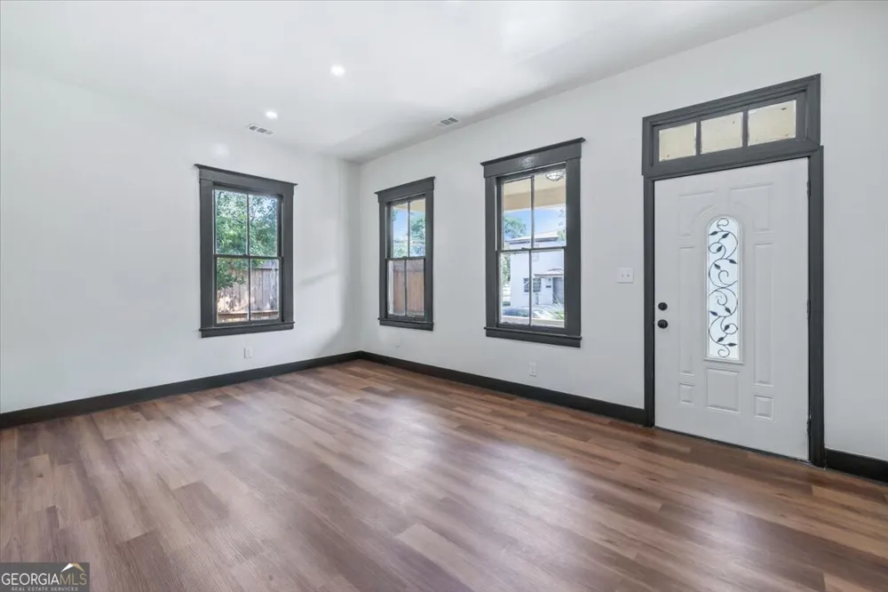 604 W 40Th ST Savannah, GA 31415