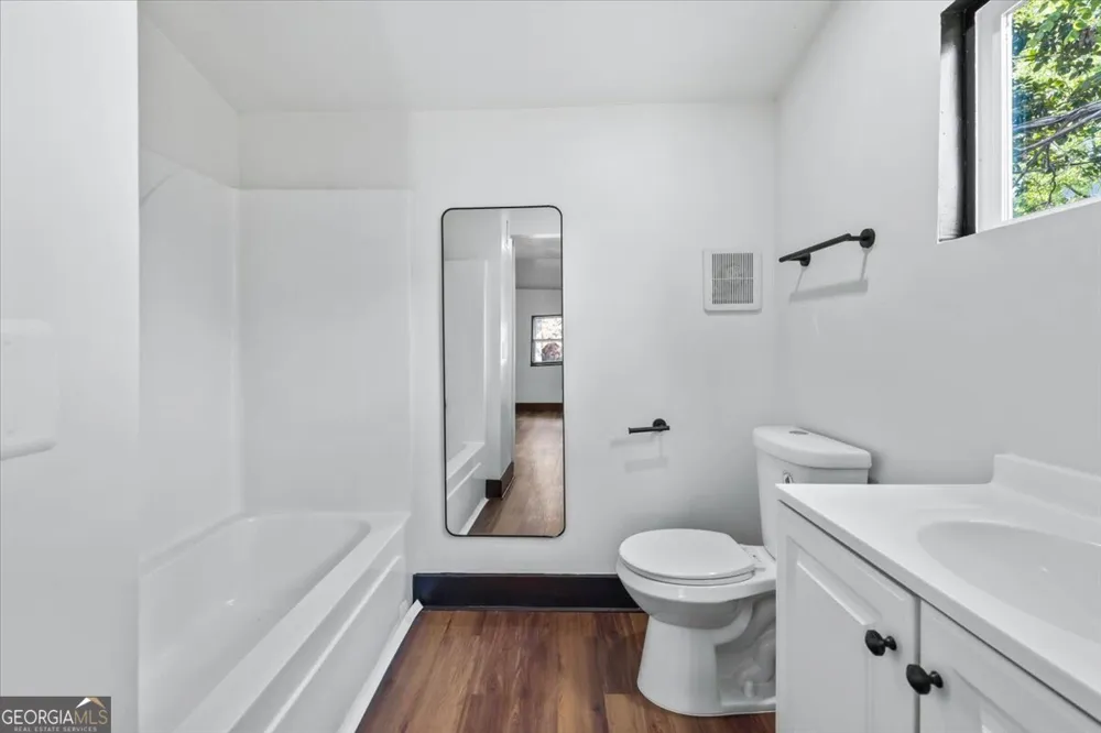 604 W 40Th ST Savannah, GA 31415