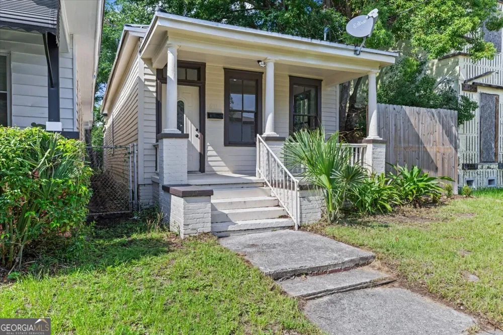 604 W 40Th ST Savannah, GA 31415