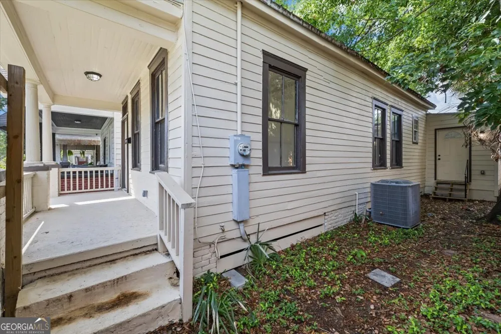 604 W 40Th ST Savannah, GA 31415