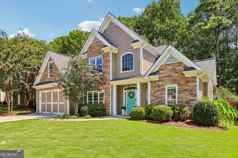 77 Greenview DR