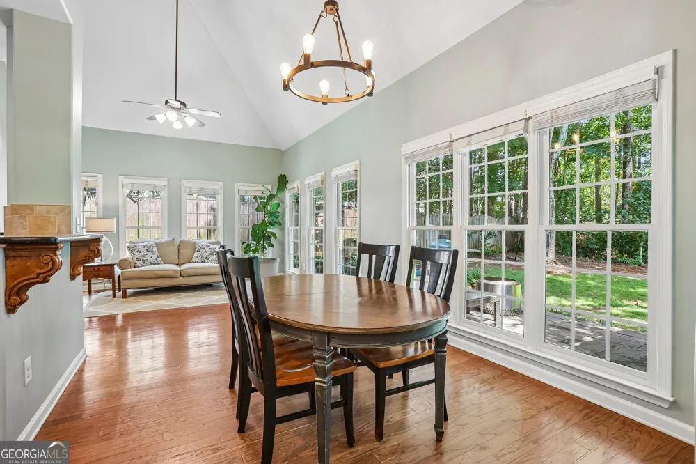 77 Greenview DR Newnan, GA 30265