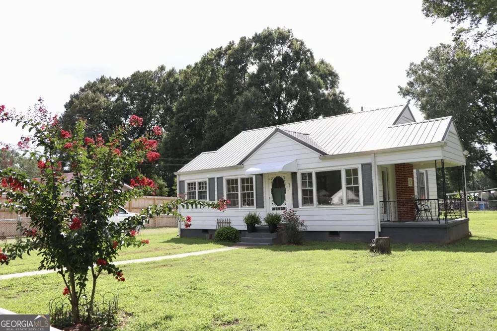 95 Cherry ST Trion, GA 30753