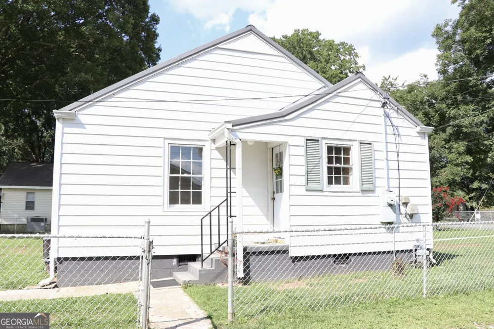 95 Cherry ST Trion, GA 30753