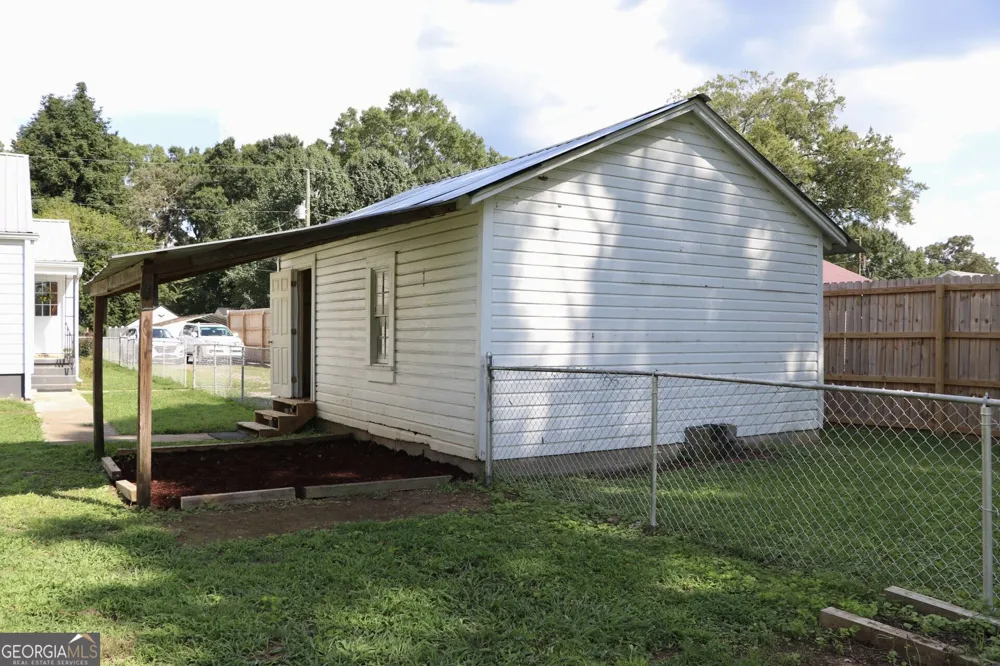 95 Cherry ST Trion, GA 30753