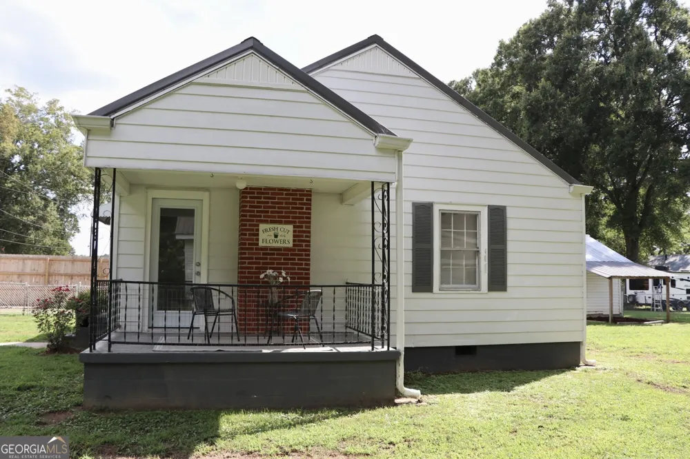 95 Cherry ST Trion, GA 30753