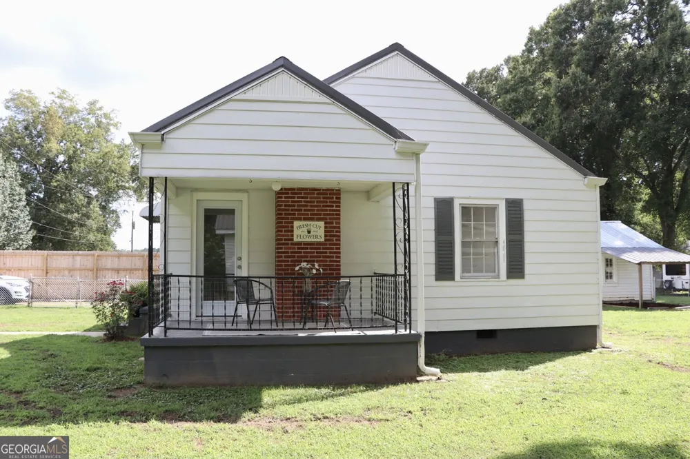 95 Cherry ST Trion, GA 30753