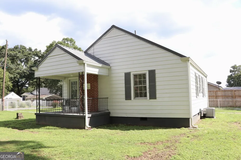 95 Cherry ST Trion, GA 30753