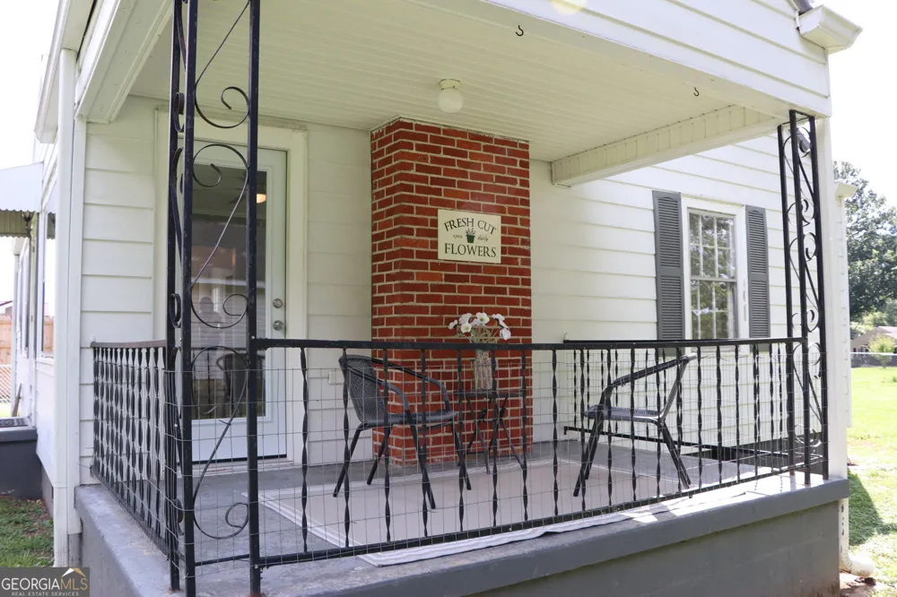 95 Cherry ST Trion, GA 30753
