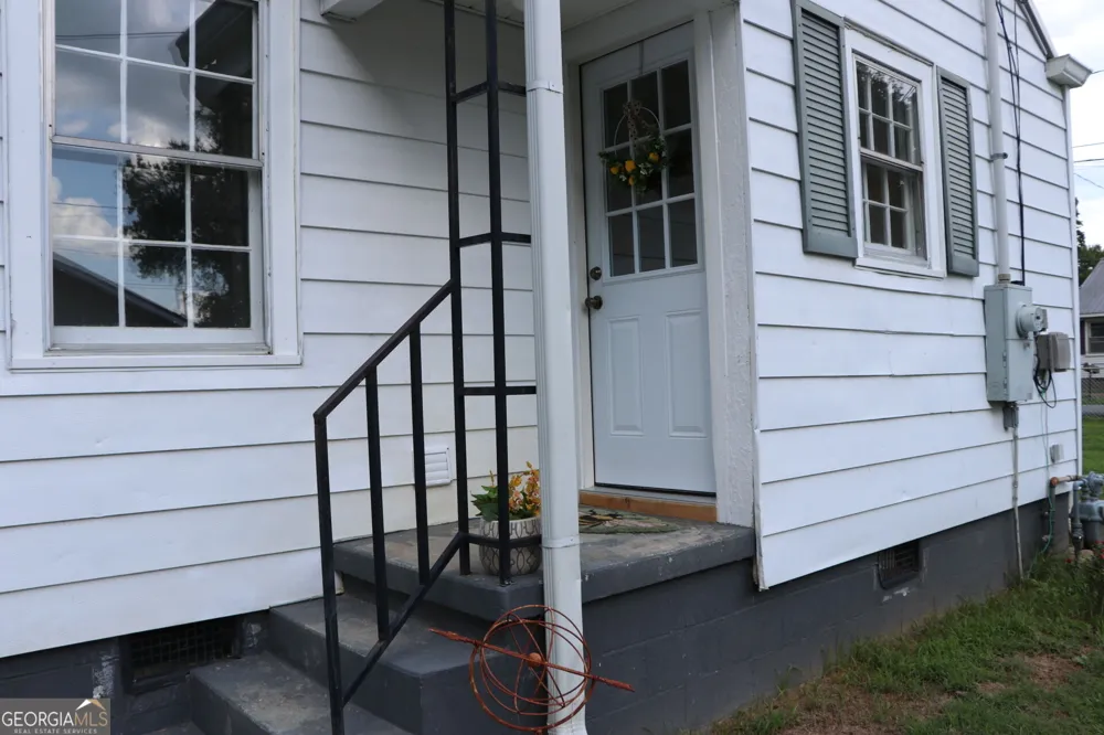 95 Cherry ST Trion, GA 30753