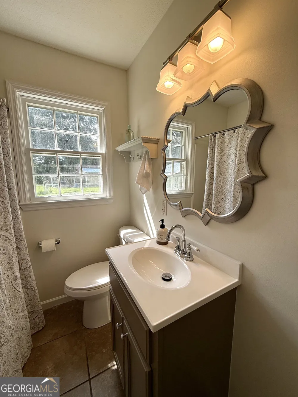 95 Cherry ST Trion, GA 30753