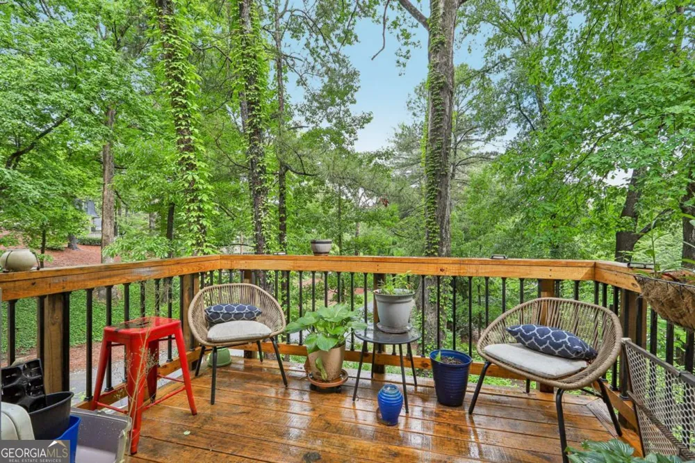 168 Barone PL NW Atlanta, GA 30327