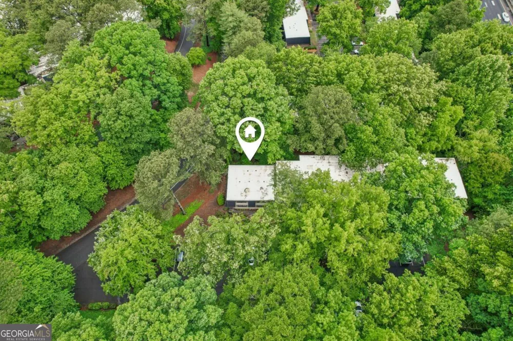 168 Barone PL NW Atlanta, GA 30327