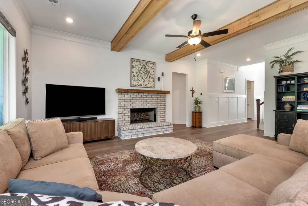 279 Parkers PL Hoschton, GA 30548