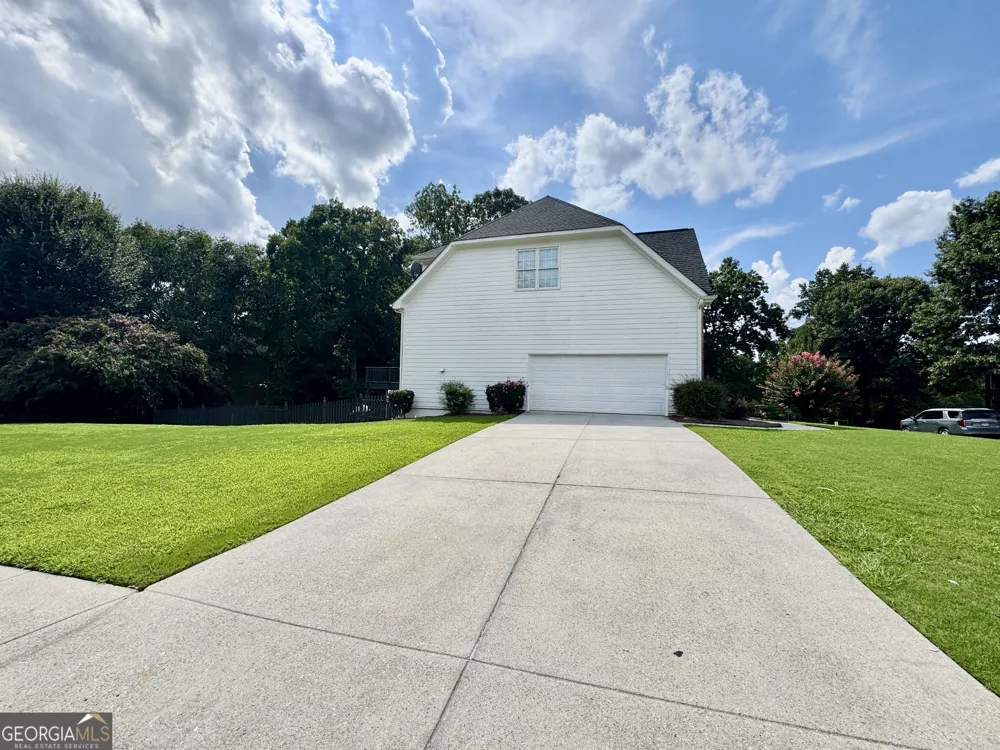 1770 Highland Oaks WAY Lawrenceville, GA 30043