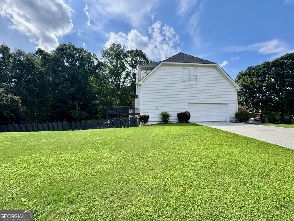 1770 Highland Oaks WAY Lawrenceville, GA 30043
