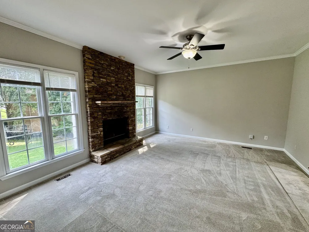 1770 Highland Oaks WAY Lawrenceville, GA 30043