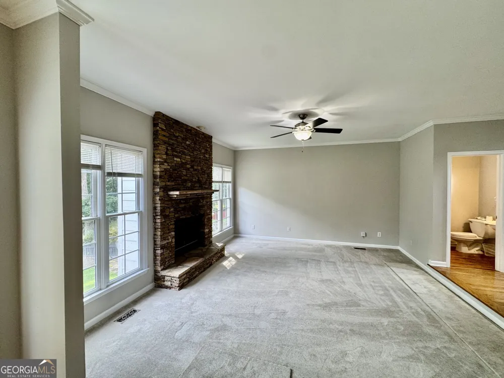 1770 Highland Oaks WAY Lawrenceville, GA 30043
