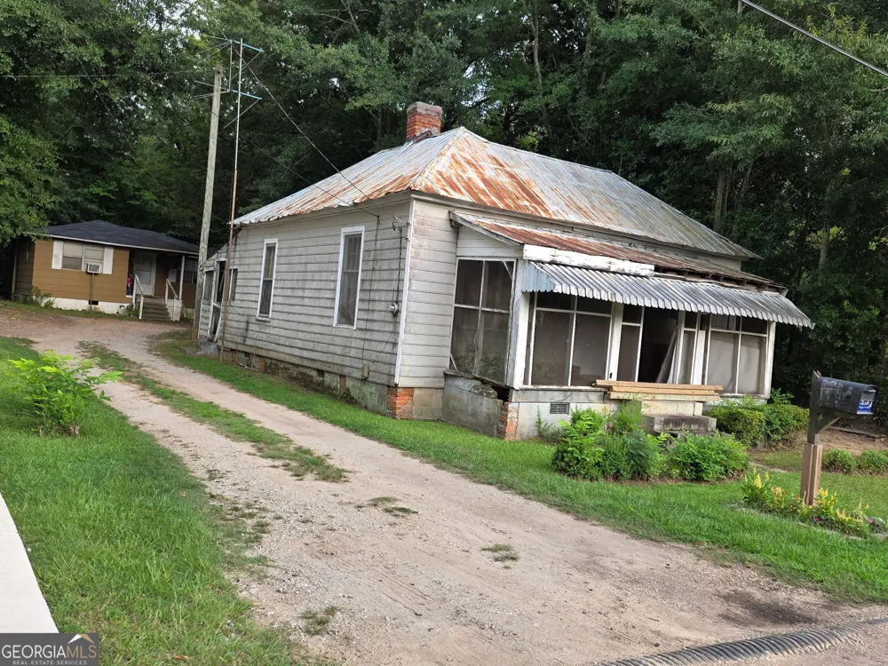 109 Jackson ST Barnesville, GA 30204