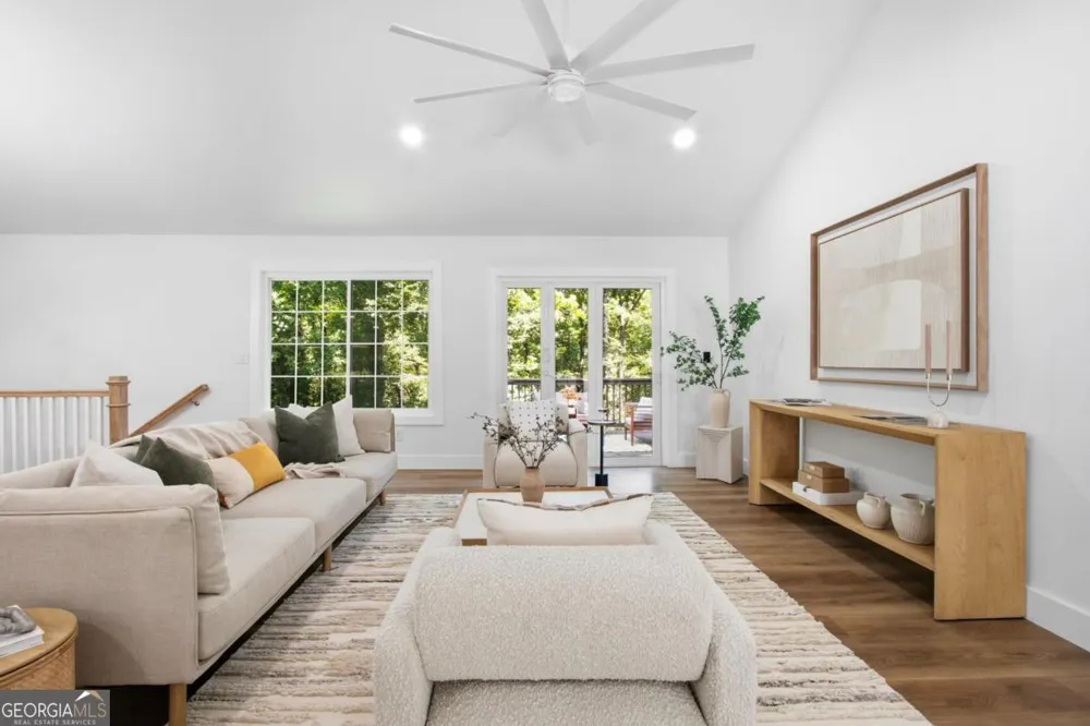 545 Longleaf DR Roswell, GA 30075