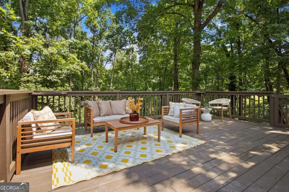 545 Longleaf DR Roswell, GA 30075